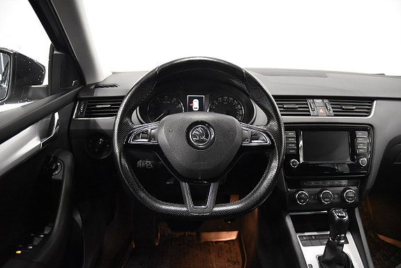 Skoda Octavia 2 of 22