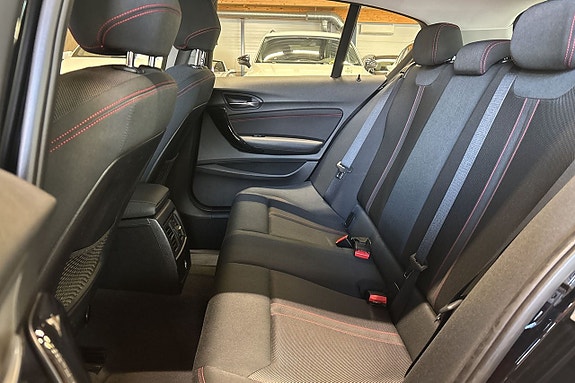 BMW 118i 7 of 10