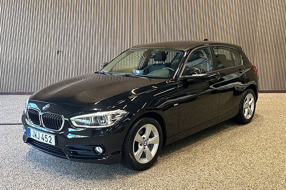 BMW 118i 2 of 10