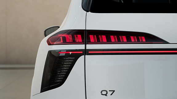 Audi Q7 7 of 11