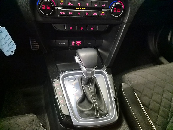 Kia Ceed 8 of 8