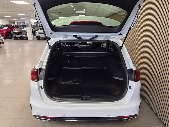 Kia Ceed 6 of 8
