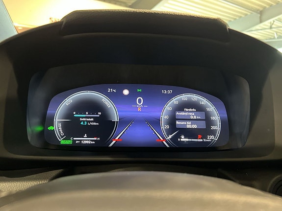 Toyota C-HR 14 of 26