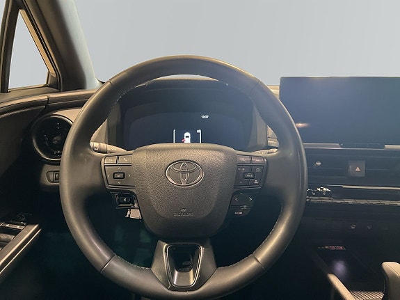 Toyota C-HR 9 of 26