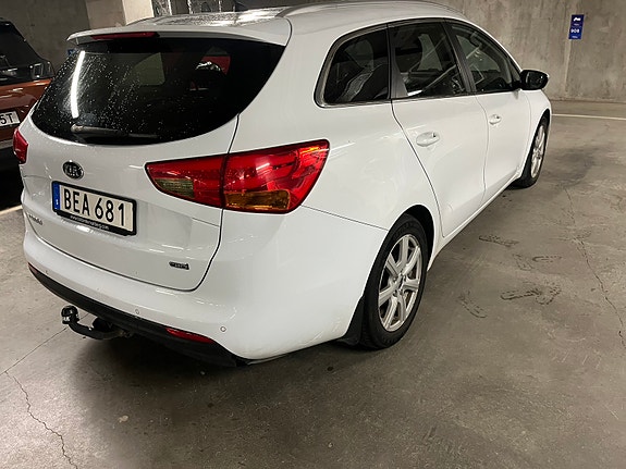 Kia Ceed 2 of 4