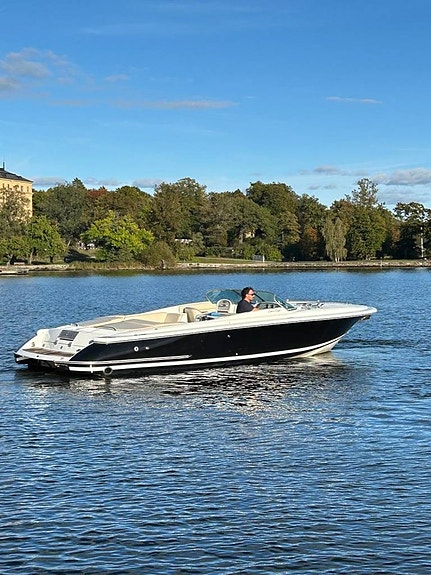 Chris Craft Corsair 28 2 of 11