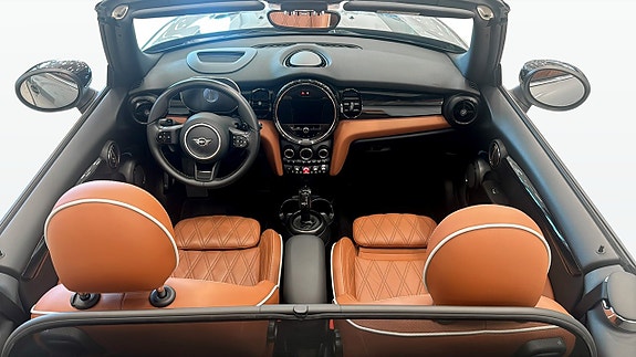 MINI Cooper S 4 of 18