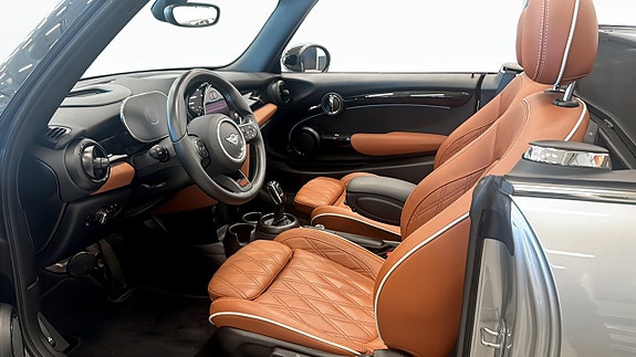 MINI Cooper S 5 of 18