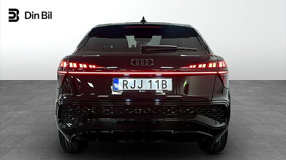 Audi Q3 5 of 12