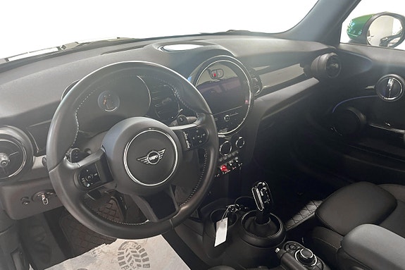 MINI Cooper S 7 of 11