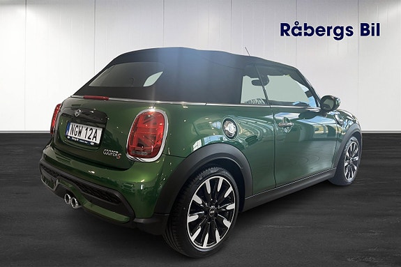 MINI Cooper S 4 of 11