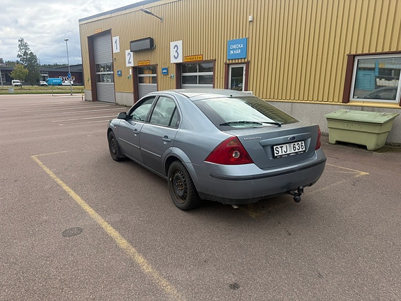 Ford Mondeo 2 of 6