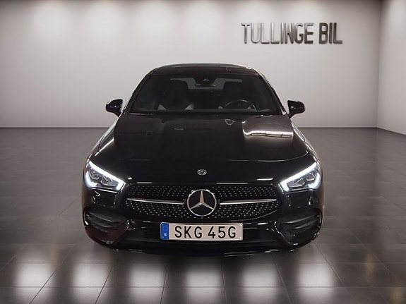 Mercedes-Benz CLA200 8 of 19