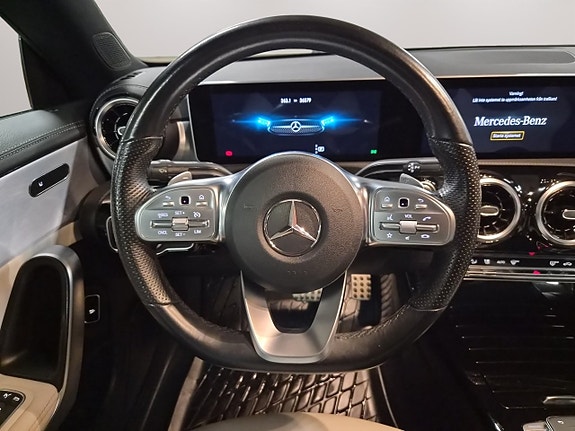 Mercedes-Benz CLA200 13 of 19