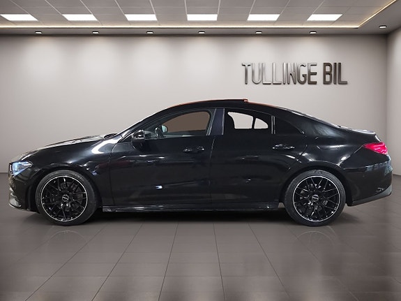Mercedes-Benz CLA200 2 of 19