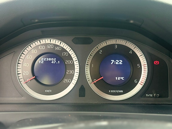 Volvo V60 4 of 7