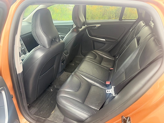 Volvo V60 7 of 7