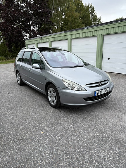 Peugeot 307 SW 3 of 19