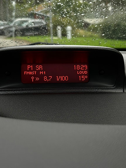 Peugeot 307 SW 11 of 19