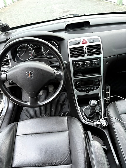 Peugeot 307 SW 6 of 19