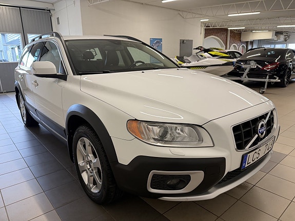 Volvo XC70 6 of 11