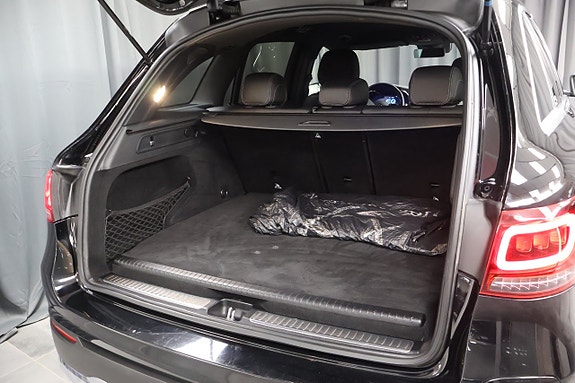 Mercedes-Benz GLC300 de 14 of 28