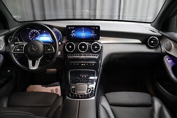 Mercedes-Benz GLC300 de 17 of 28