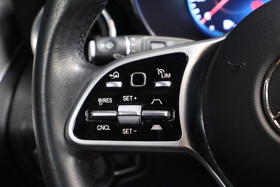 Mercedes-Benz GLC300 de 21 of 28