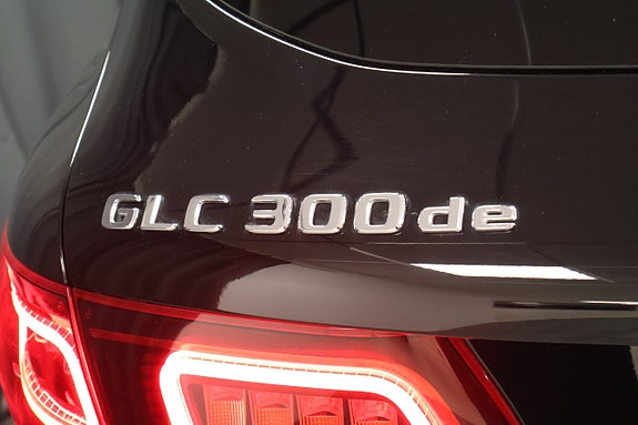 Mercedes-Benz GLC300 de 12 of 28
