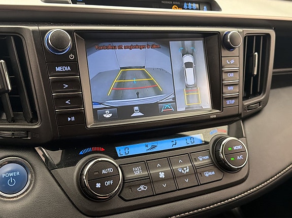 Toyota RAV4 19 of 30