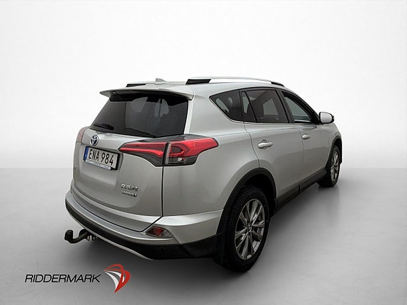 Toyota RAV4 8 of 30