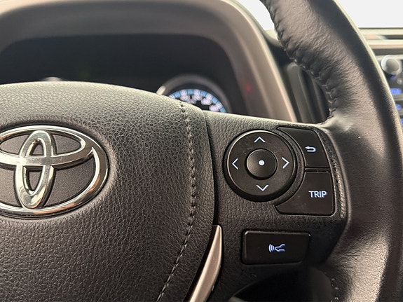 Toyota RAV4 22 of 30