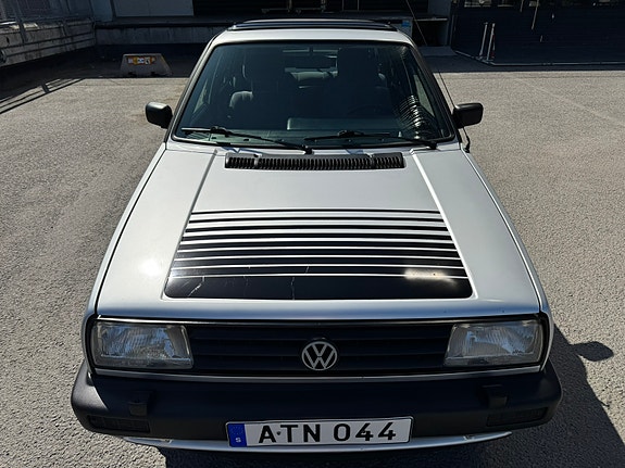 Volkswagen Jetta 3 of 15