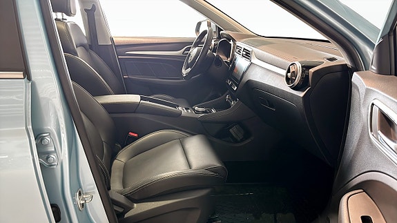 MG ZS EV 3 of 13