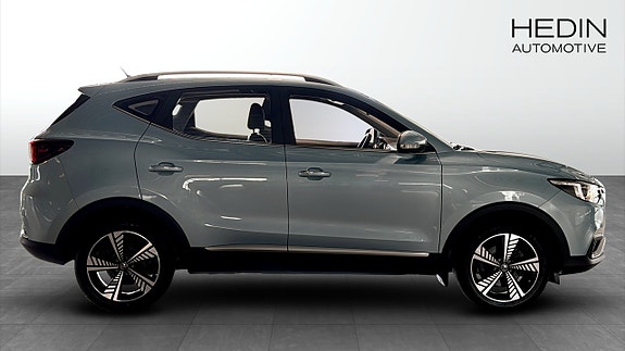MG ZS EV 6 of 13