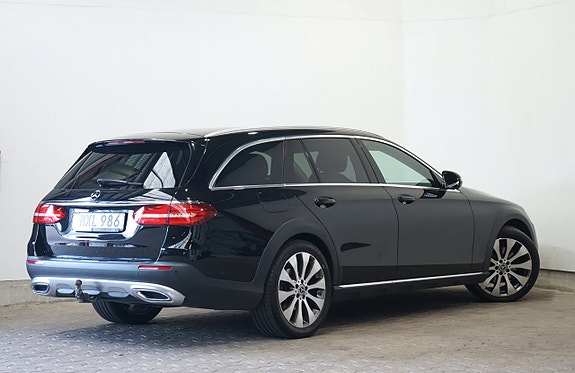 Mercedes-Benz E220 d 4 of 14