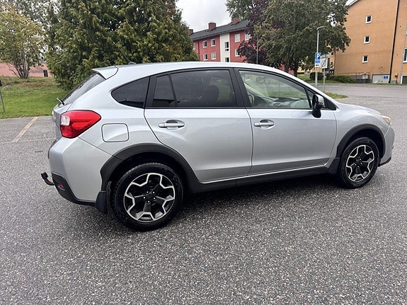 Subaru XV 4 of 5