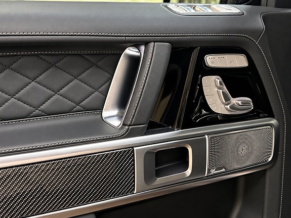 Mercedes-Benz G63 17 of 18