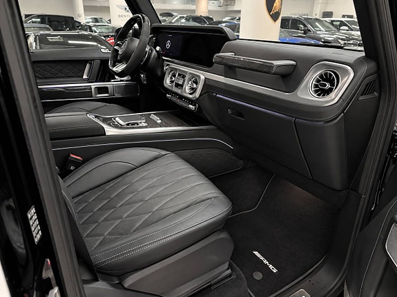 Mercedes-Benz G63 15 of 18