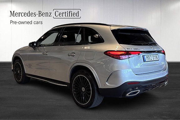 Mercedes-Benz GLC300 e 3 of 12