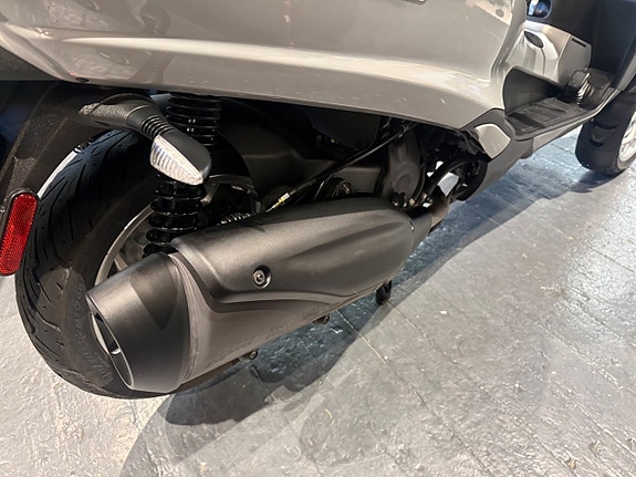 Piaggio MP3 400 HPE 10 of 10