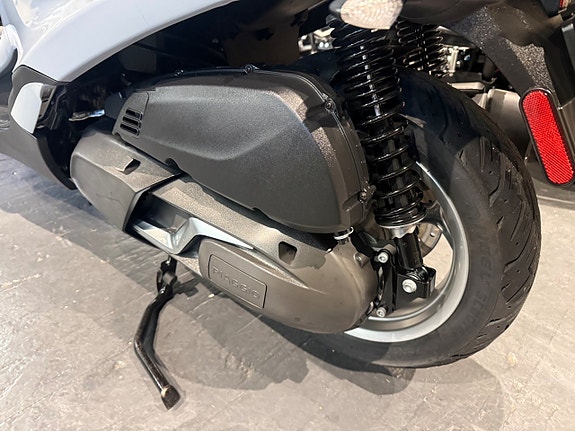 Piaggio MP3 400 HPE 9 of 10