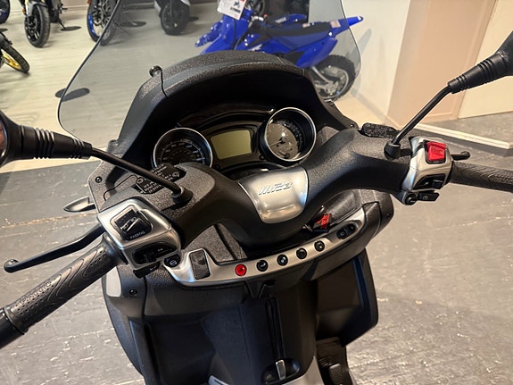 Piaggio MP3 400 HPE 6 of 10