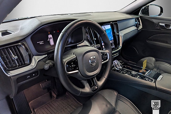 Volvo V60 11 of 19