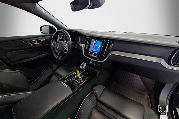 Volvo V60 16 of 19