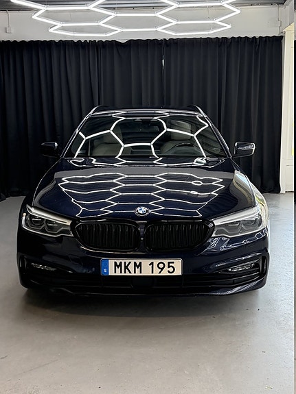 BMW 520d 10 of 13