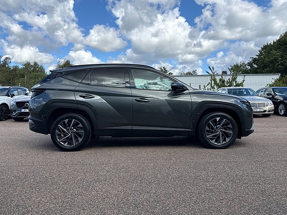 Hyundai Tucson 4 of 10