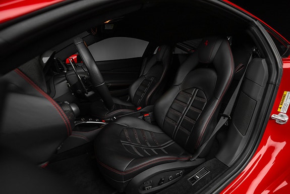 Ferrari 488 GTB 12 of 18