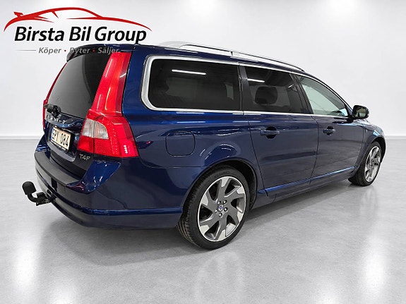 Volvo V70 7 of 30