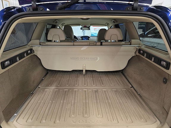 Volvo V70 17 of 30